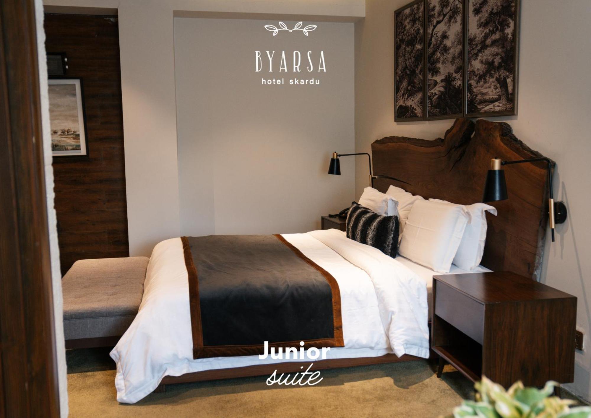 Byarsa Hotel Skardu Ponedas Luaran gambar